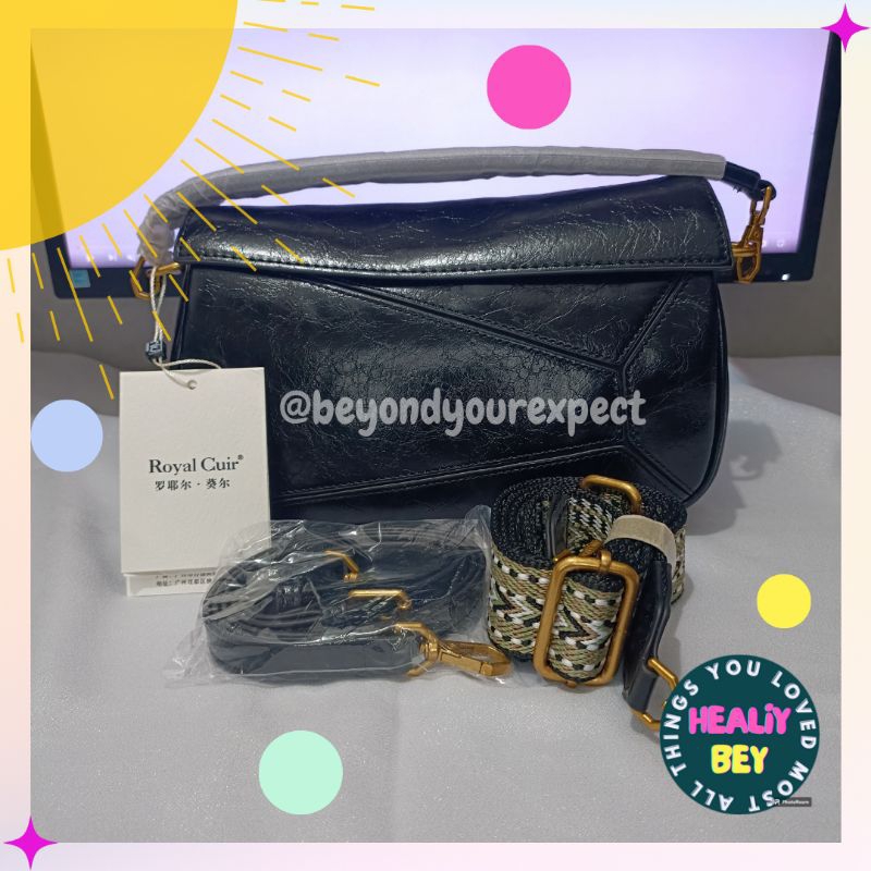 Royal Cuir Tas Puzzle (Shoulder/Hand/Sling Bag) Hardware Besi Bakar Warna Gold - Hitam