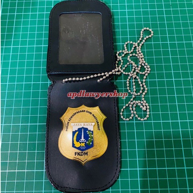 

Name Tag ID Card Dompet Kalung FKDM FORUM KEWASPADAAN DINI MASYARAKAT Kulit ORIGINAL PREMIUM