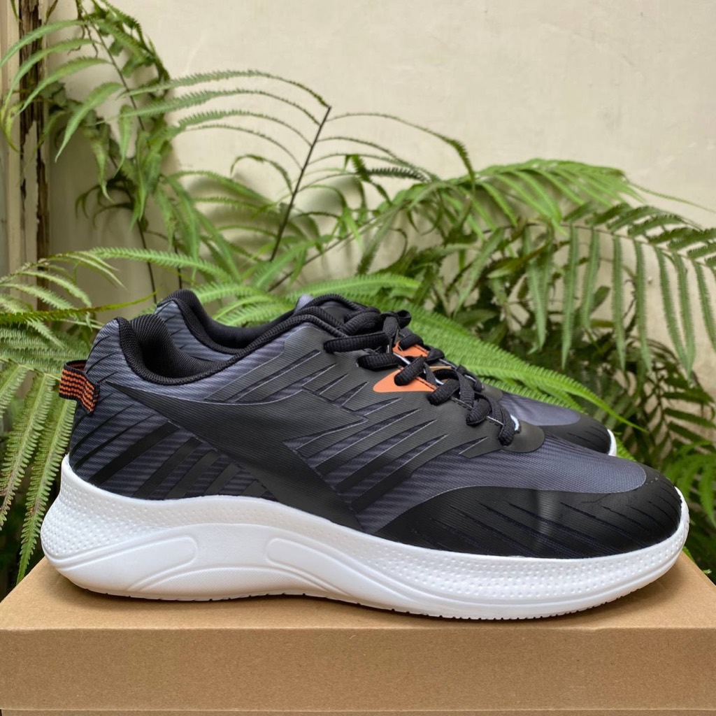 2 VARIASI WARNA SEPATU DIADORA PRIA DIADORA GRIFFIN NAVY WHITE & BLACK WHITE SNEAKER MAN SPORTY RUNI