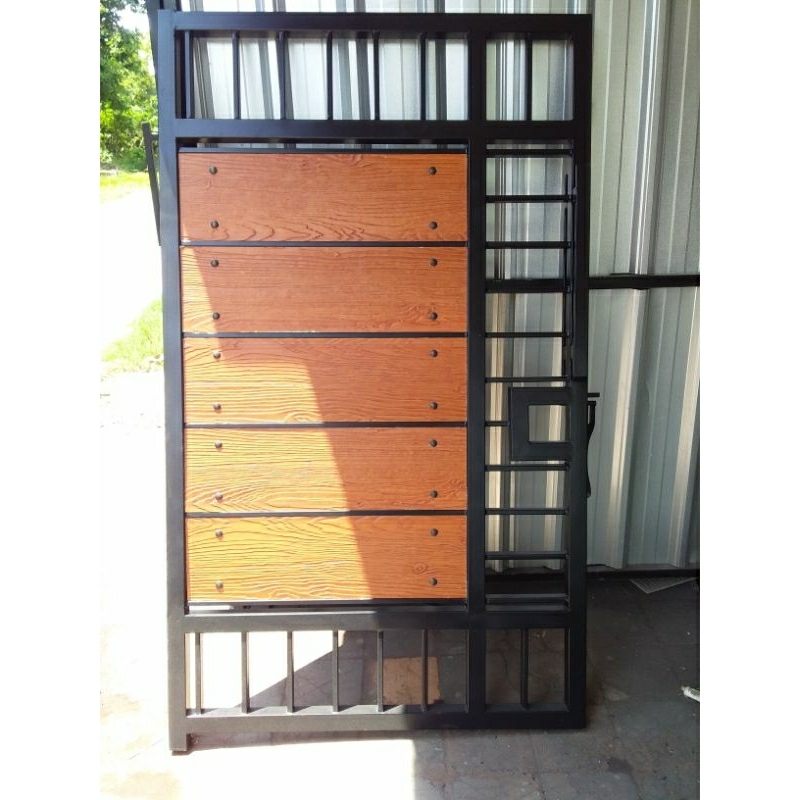 pintu besi minimalis