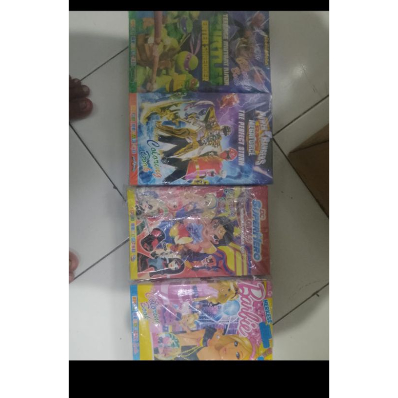 

Buku mewarnai