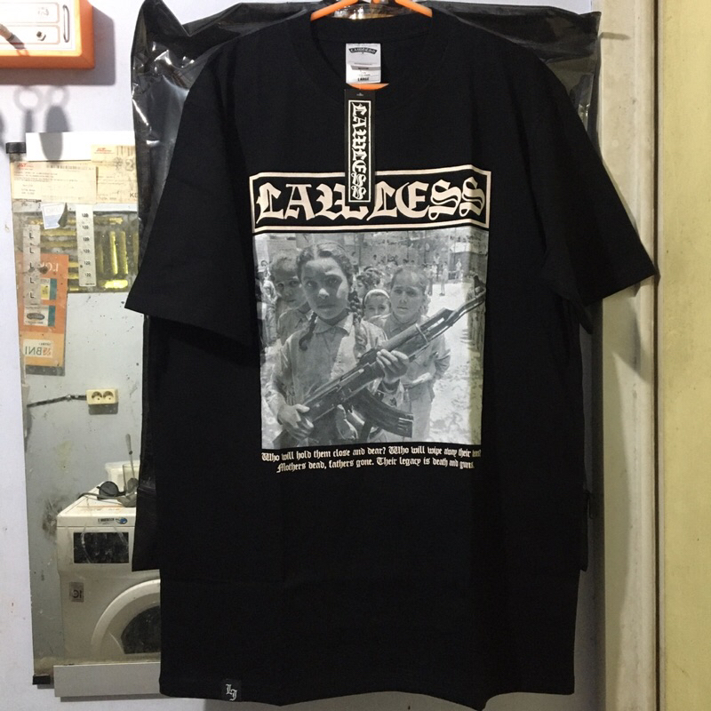 Tshirt Lawless Jakarta - Children of War BNWT