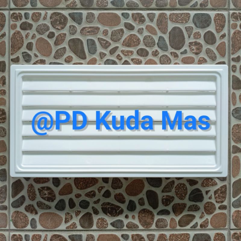 Jalusi / Lubang Udara Pintu PVC
