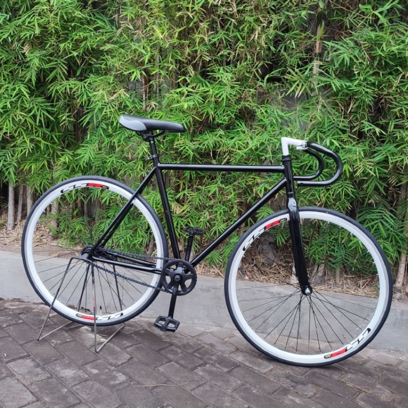Sepeda Fixie Rakitan - Fixie Hitam - Fixie Black - Sepeda Fixie Terpedo - Fixie Terpedo Gear - Fixie