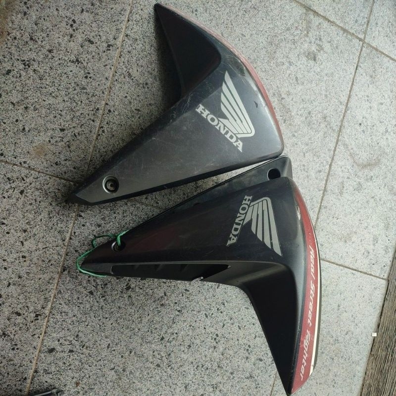 cover tangki original honda megapro monoshock