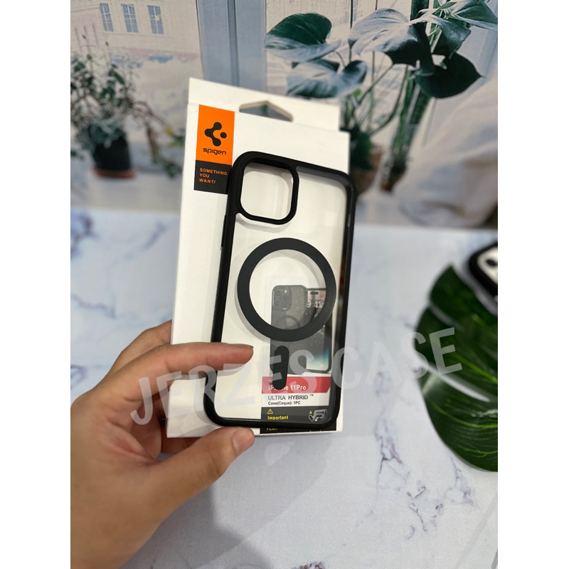 Spigen case magsafe Iphone 11 pro | 12 pro max