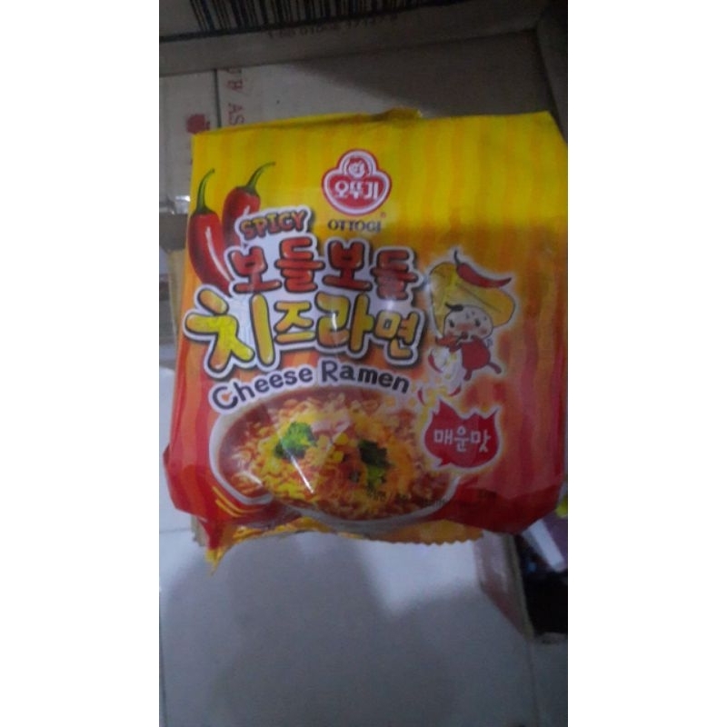 

ottogi chees ramen spicy,mullti peck 444g,,isi,4pc