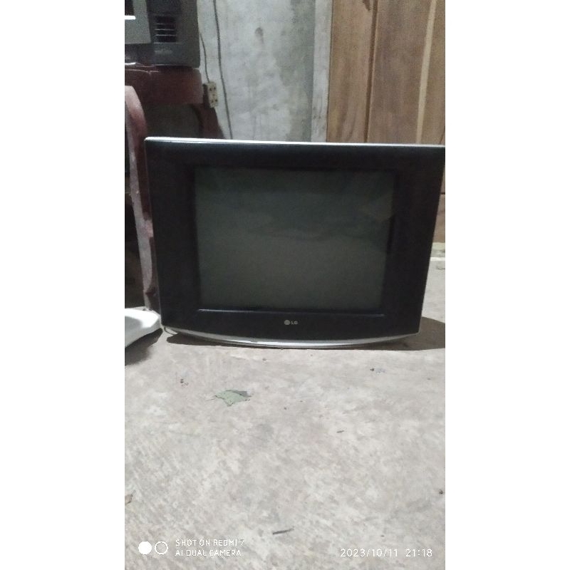 mesin tv LG 21INCH slim