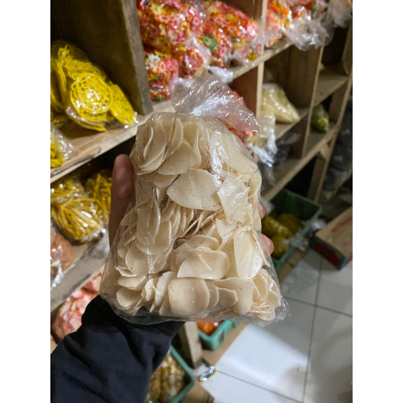 

Kerupuk Kemplang Nusantara @ 250 g