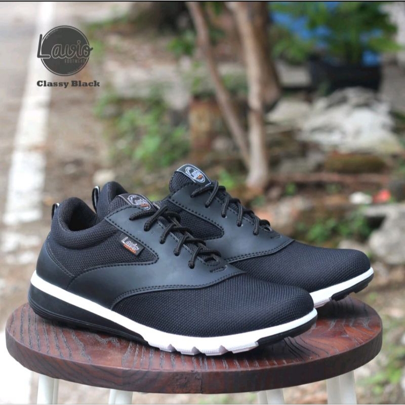 Lavio Sepatu Casual Pria Classy Original