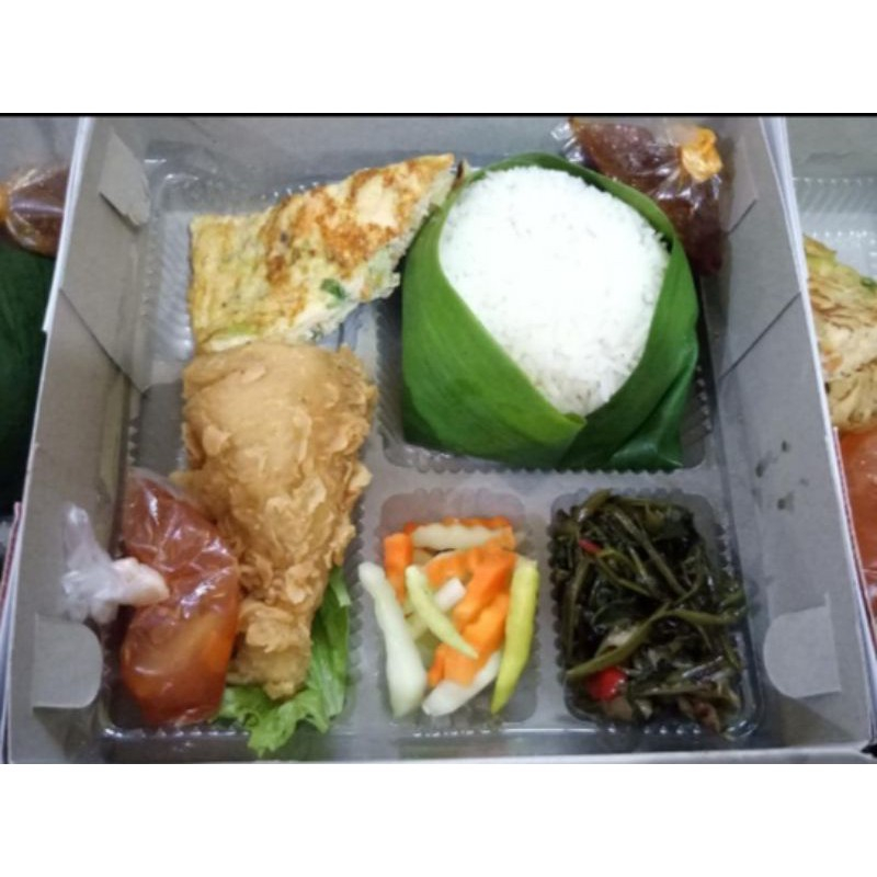 

Nasi Kotak| Nasi box| nasi campur ayam filet