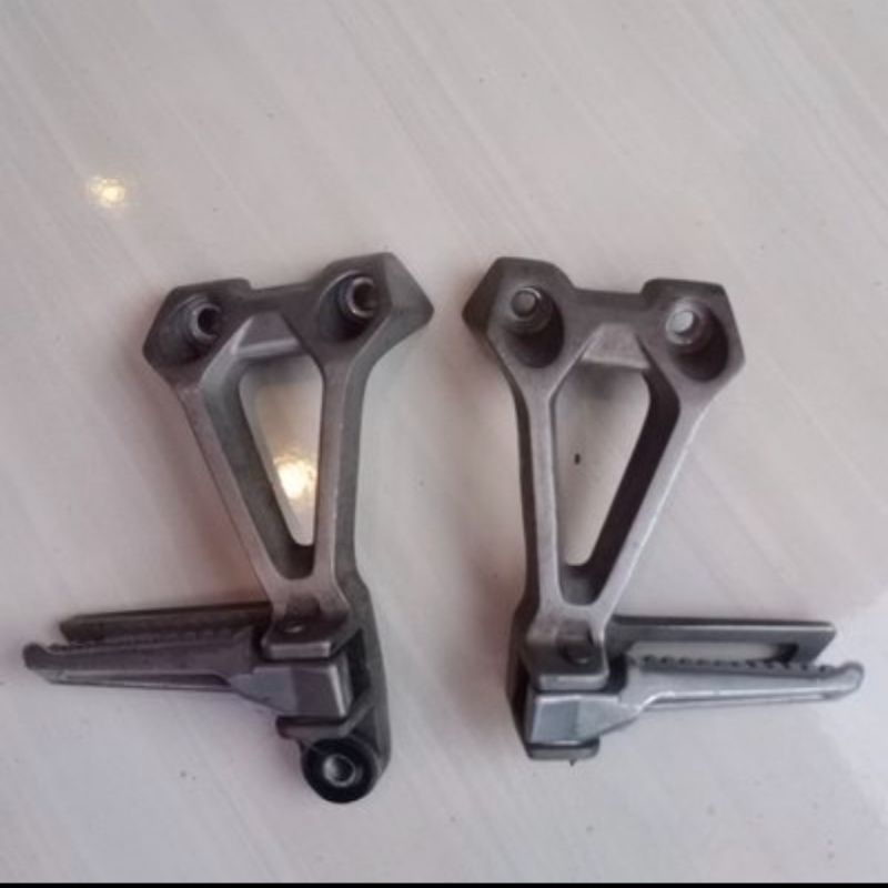 footstep belakang sonic 150 r original