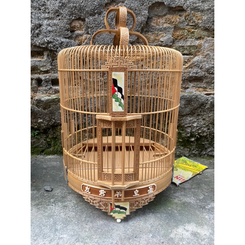 Sangkar Wambi cukit variasi akrilik