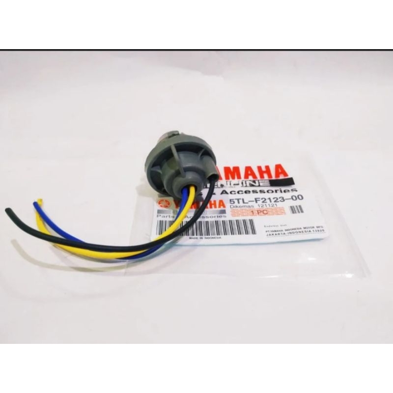 FITTING FITING LAMPU SOKET LAMPU BELAKANG MIO MIO SOUL KARBURATOR