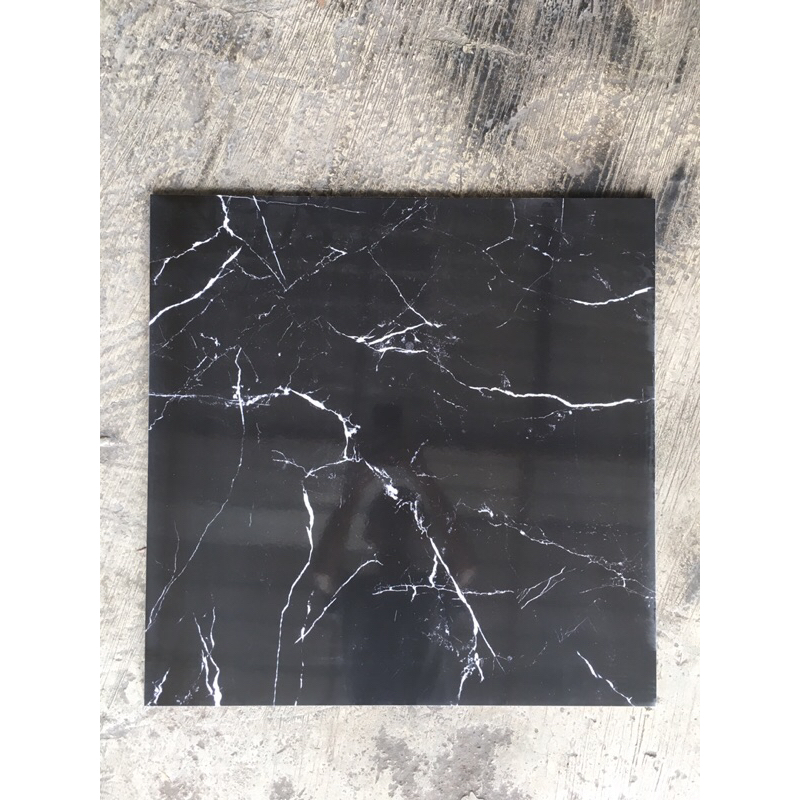 keramik 60x60 hitam motif marmer petir glossy kilap putih table top meja dapur teras mirip granit bl
