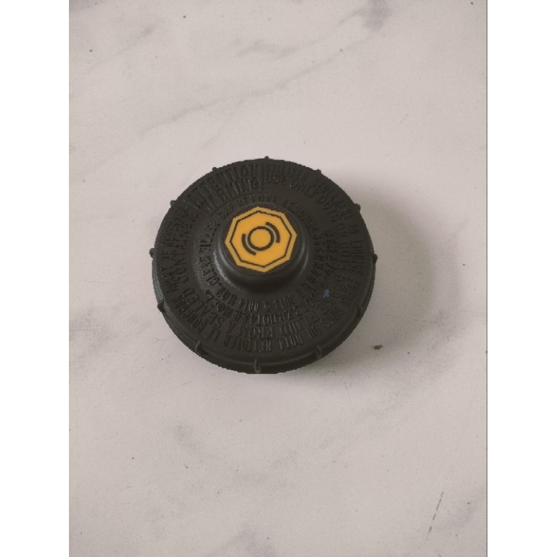 tutup minyak rem tutup tabung minyak rem honda brio mobilio original