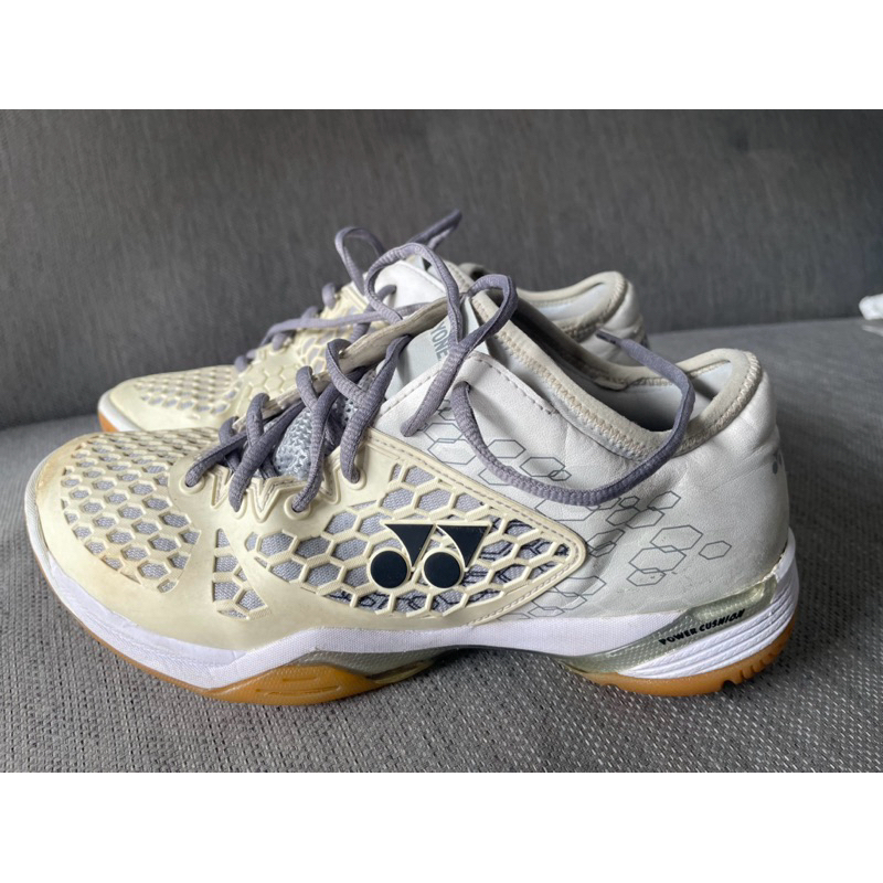 Sepatu Yonex SHB 03ZM