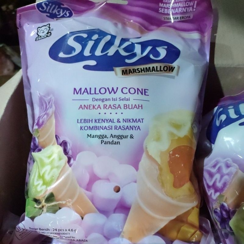 

Silkys marshmallow mallow cone dengan isi selai rasa buah