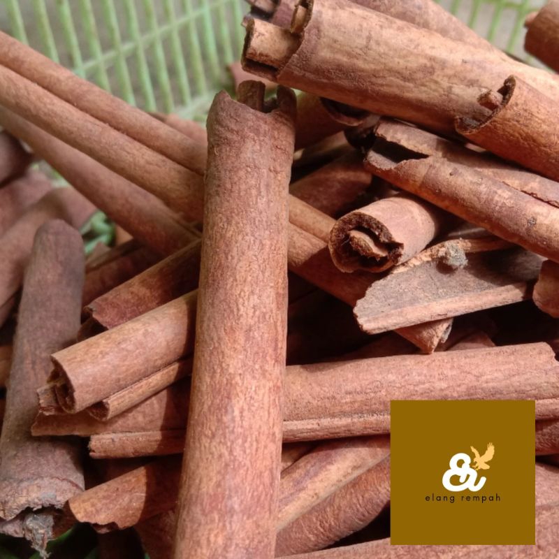 

KAYU MANIS BATANG KAYU MANIS STIK 50 GRAM