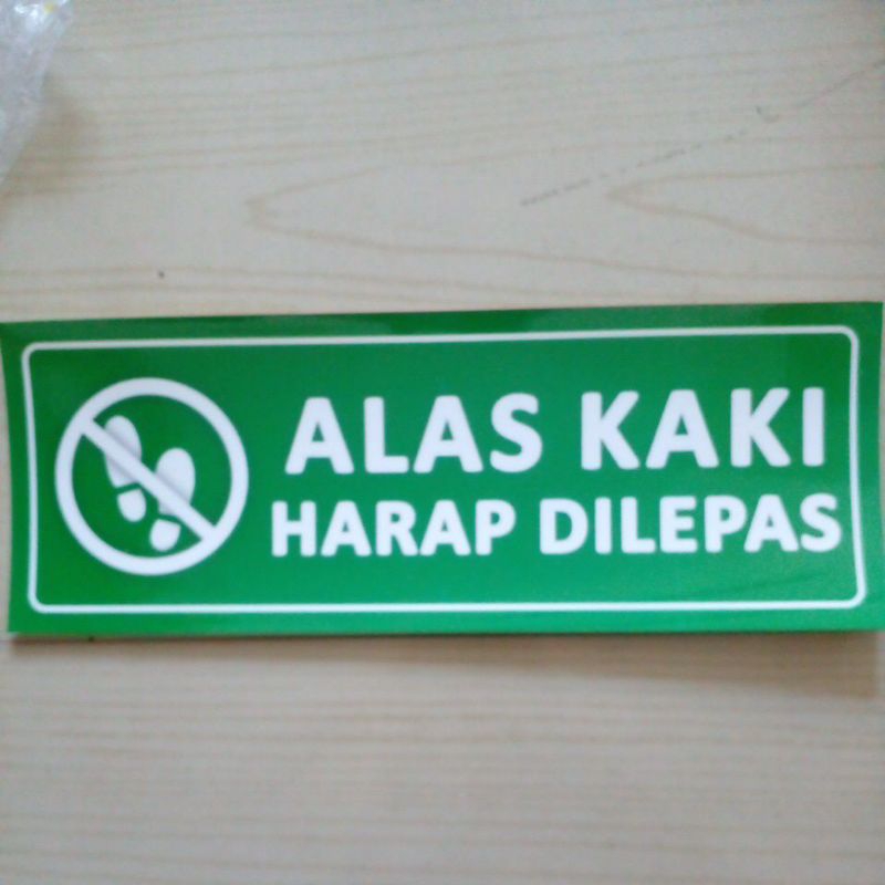 

Stiker Alas Kaki Harap dilepas