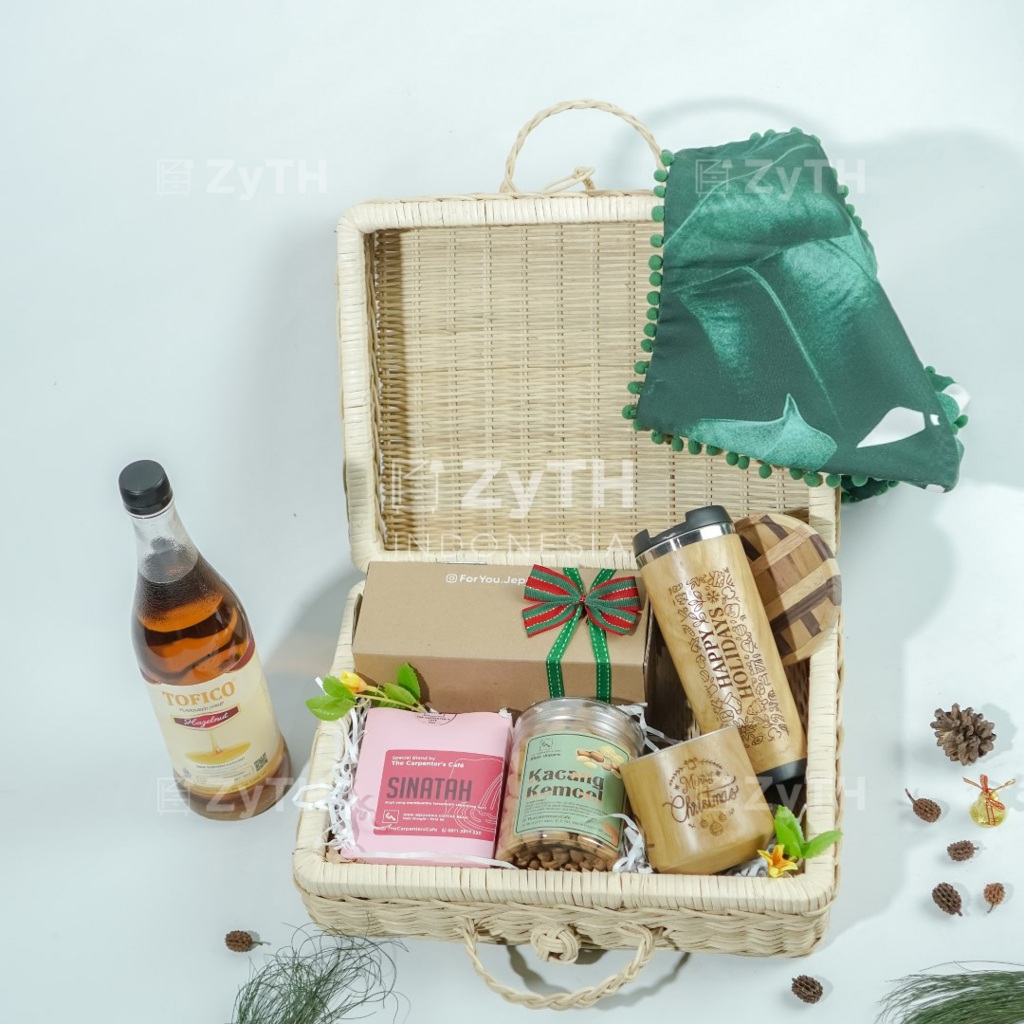 

Kado Natal Paket Hadiah Natal termurah, Hampers Natal Christmas Gift Rattan Aesthetic Berkualitas Ekspor.