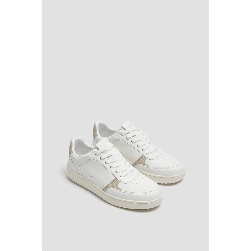 sepatu putih pull&bear