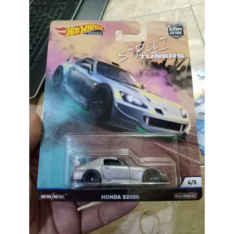 STREET TUNERS HONDA S2000