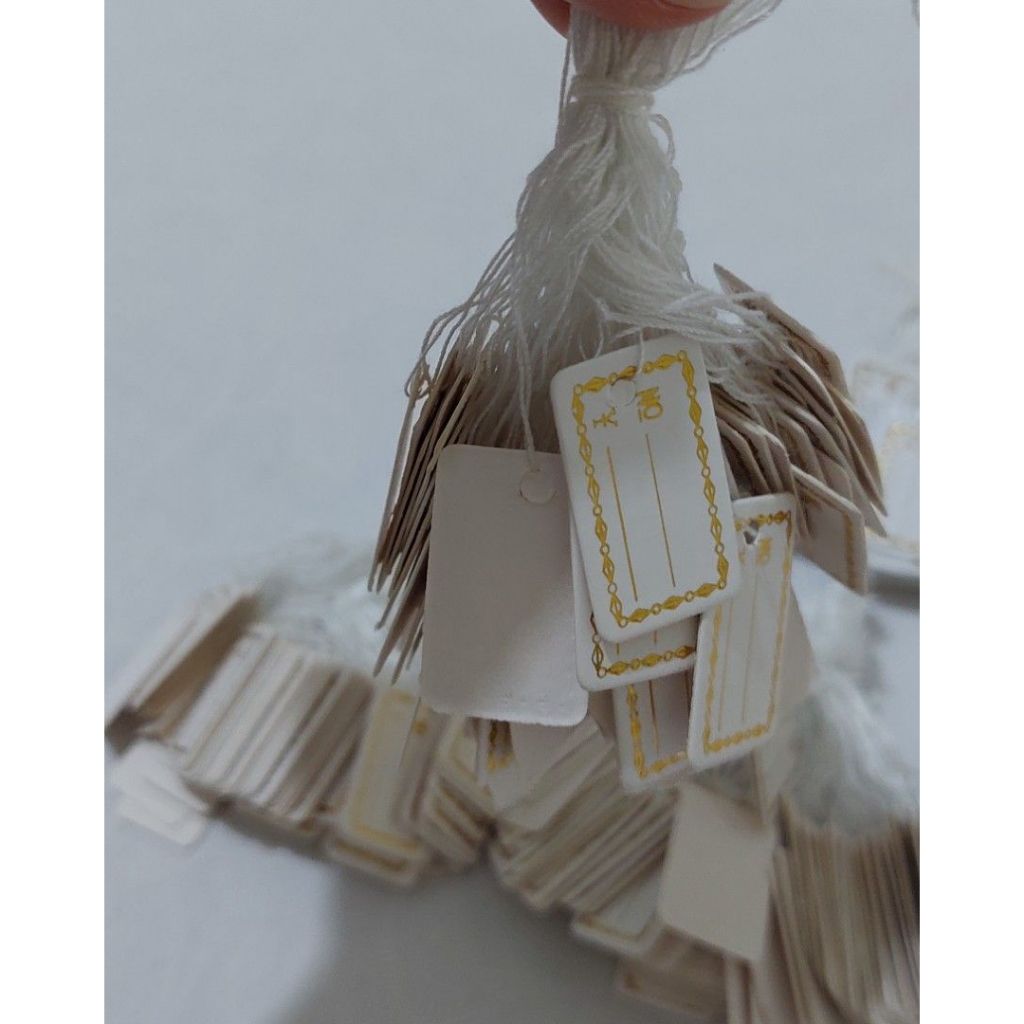 

price tag label harga perhiasan sekitar 500 buah