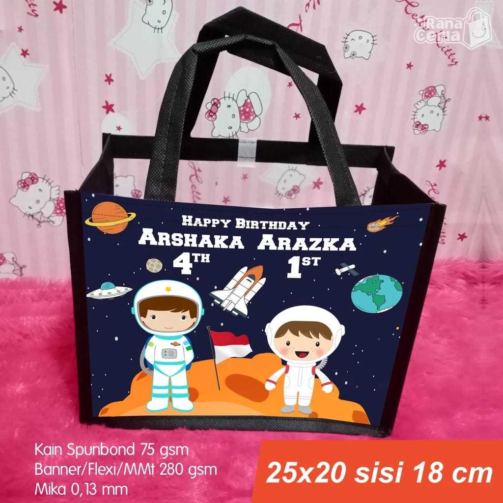 

Tas ulath muat Bento custom /Goodie bag Ulang Tahun / Souvenir Ultah