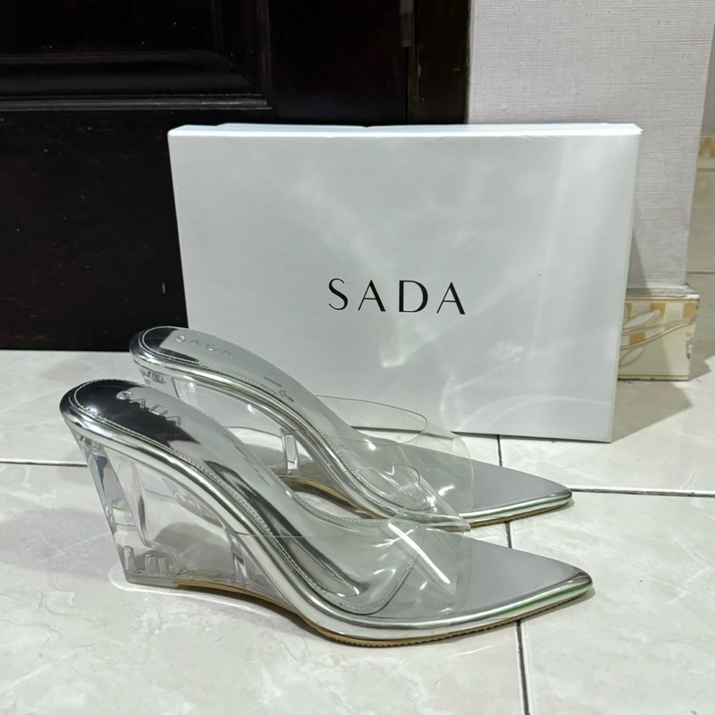 Sada Aqua Wedges Lancip Silver Size 40 ( Wear Sada ) - 10 cm