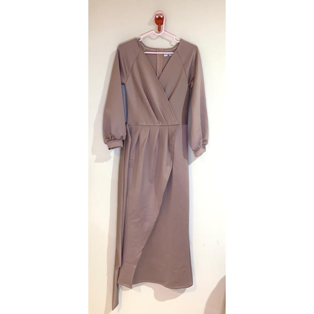 Prelove Dress|Preloved Dress Atvezzo|Preloved Dress Rose Beige|Preloved Dress Pesta Party
