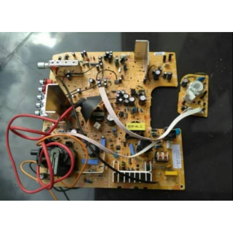 MESIN TV TABUNG POLYTRON SLIM CRYSTALINE 21"