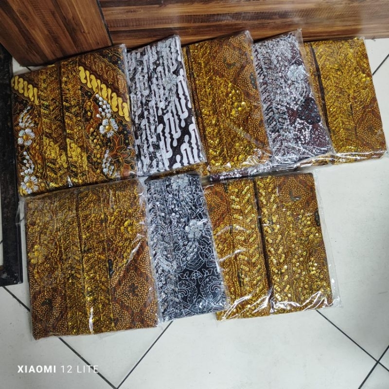 Kain wiru pengantin / kain bawahan pengantin pria dan wanita