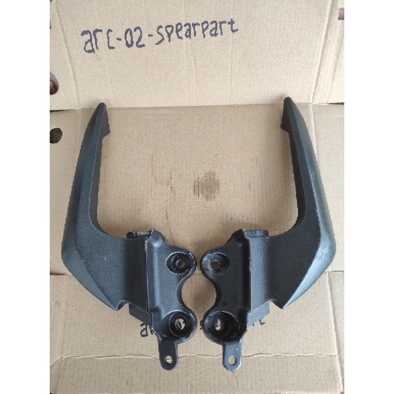 behel begel pegangan jok belakang cb 150r led CB150R LED CB 150 R  NEW LED FACELIFT K15 original sec