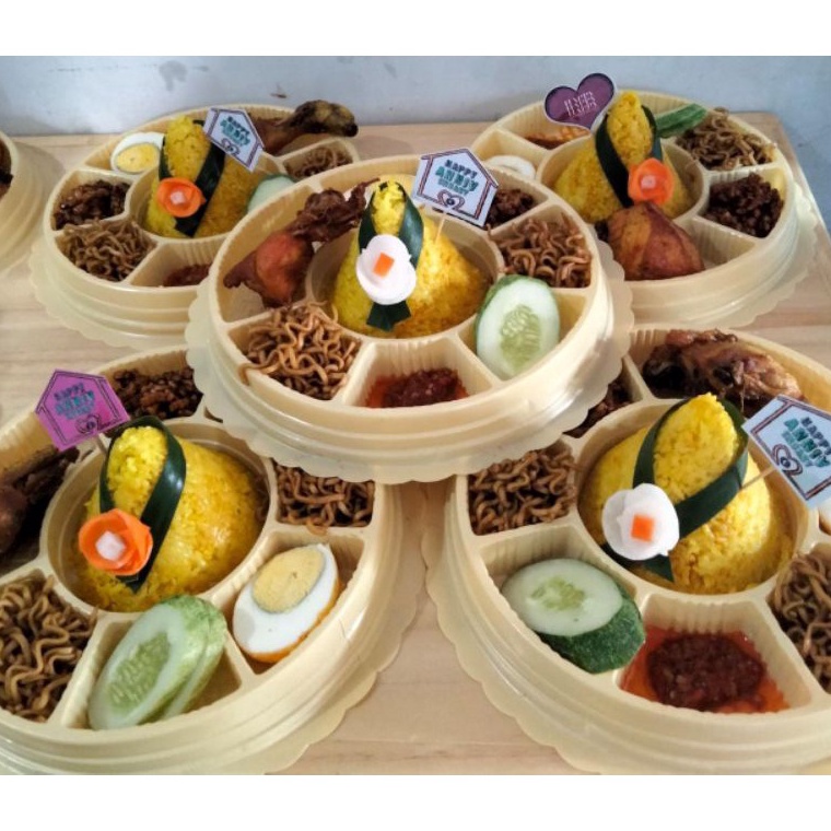 

Swip up TUMPENG MINI NASI TUMPENG KUNING DYRA TUMPENG TUMINI