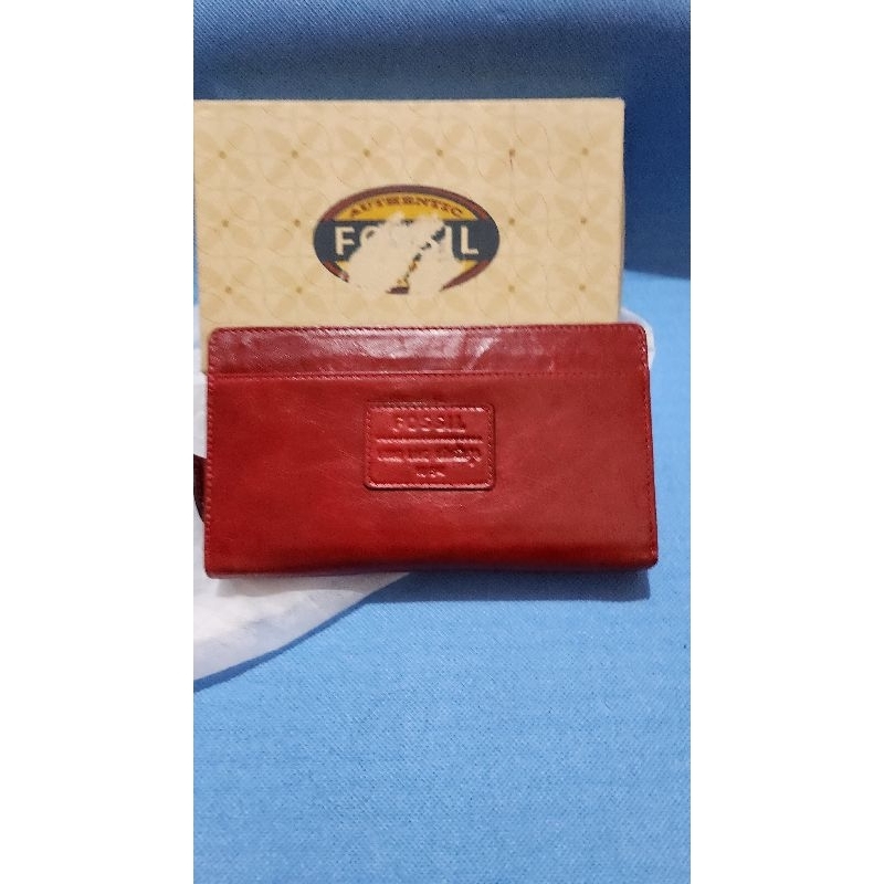 dompet ori fossil