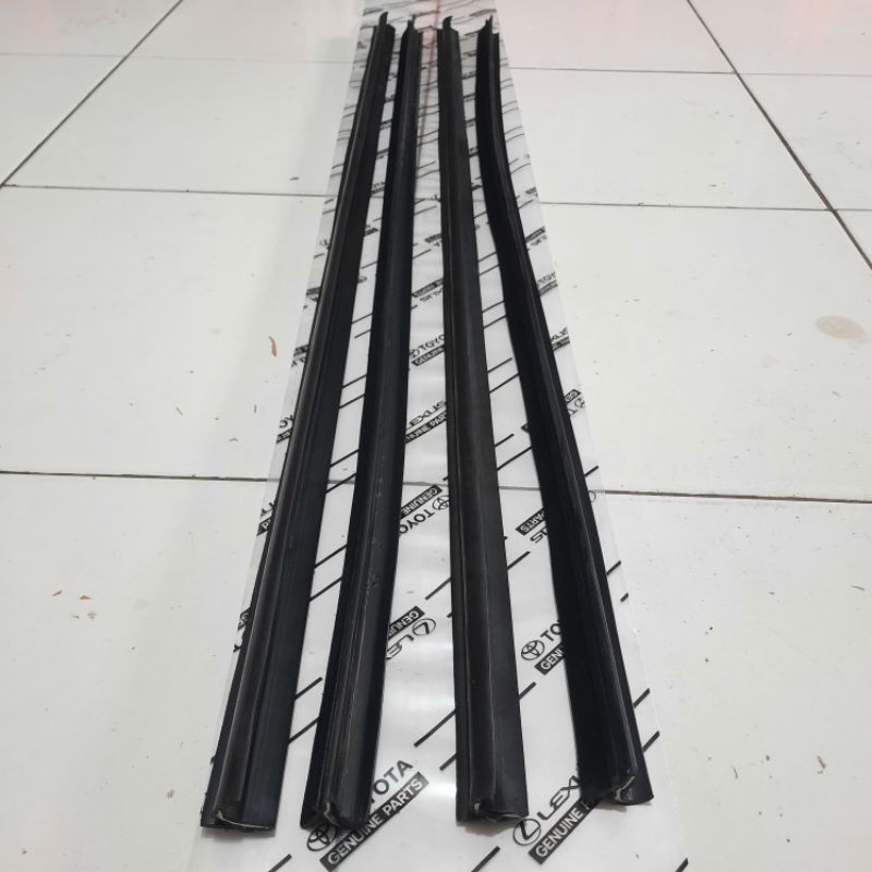 Karet Pelipit Kaca Toyota Kijang Kapsul ,Kijang Grand Super Harga Set