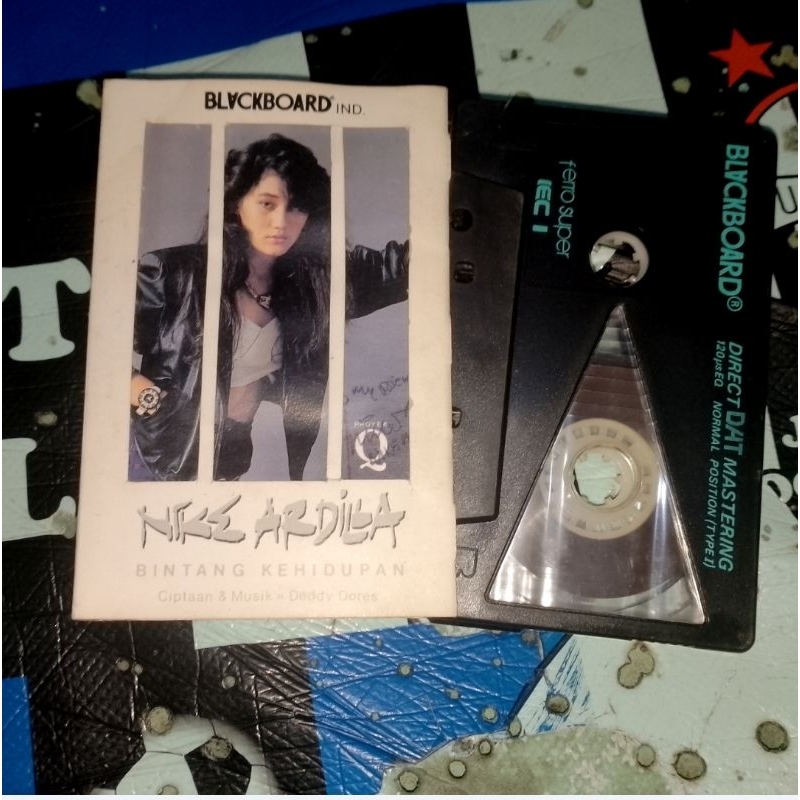 kaset pita:Nike Ardilla-Bintang Kehidupan