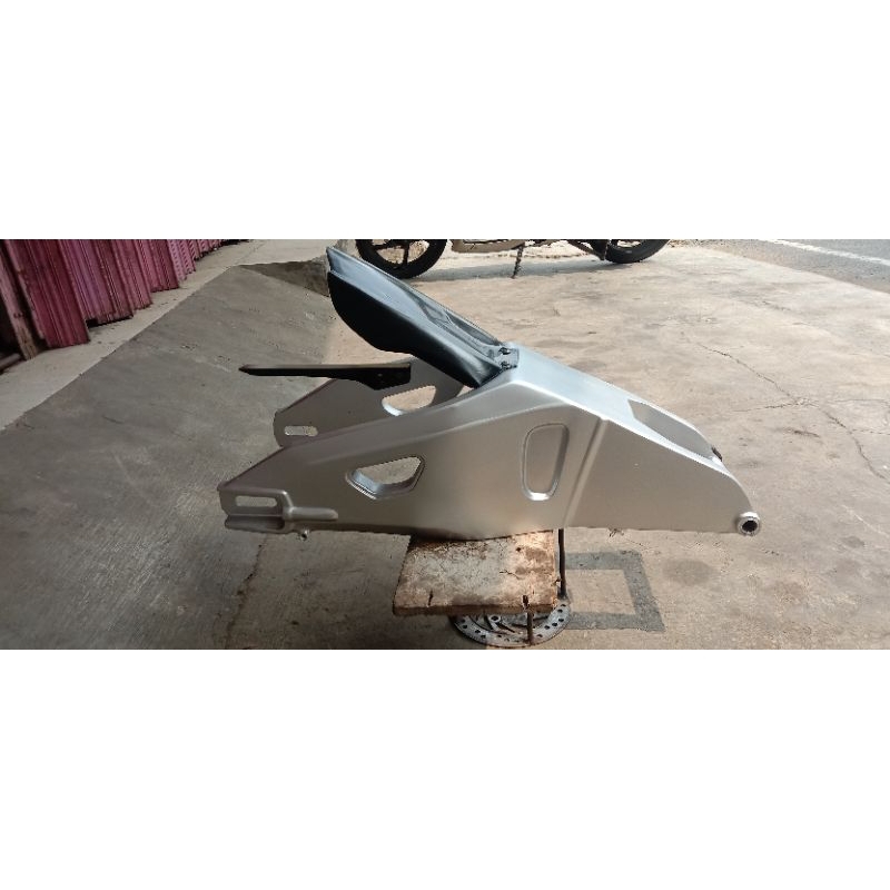 swing arm R1M PNP Vixion/R15 V2/R15 V3 VVA/R15 V4