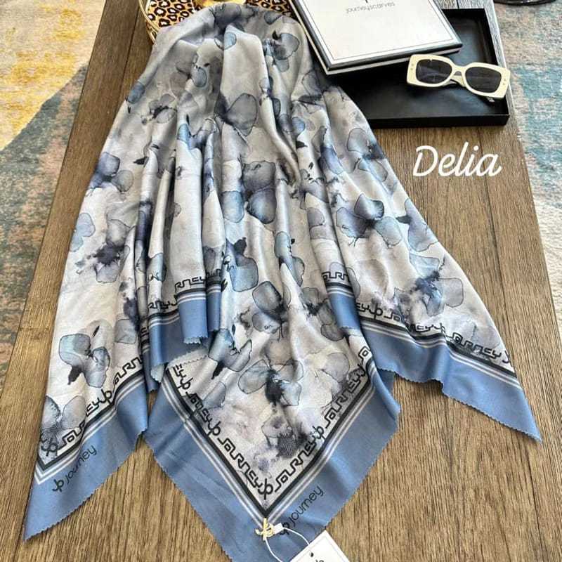 Hijab Motif Segi Empat Journey Voal Terbaru