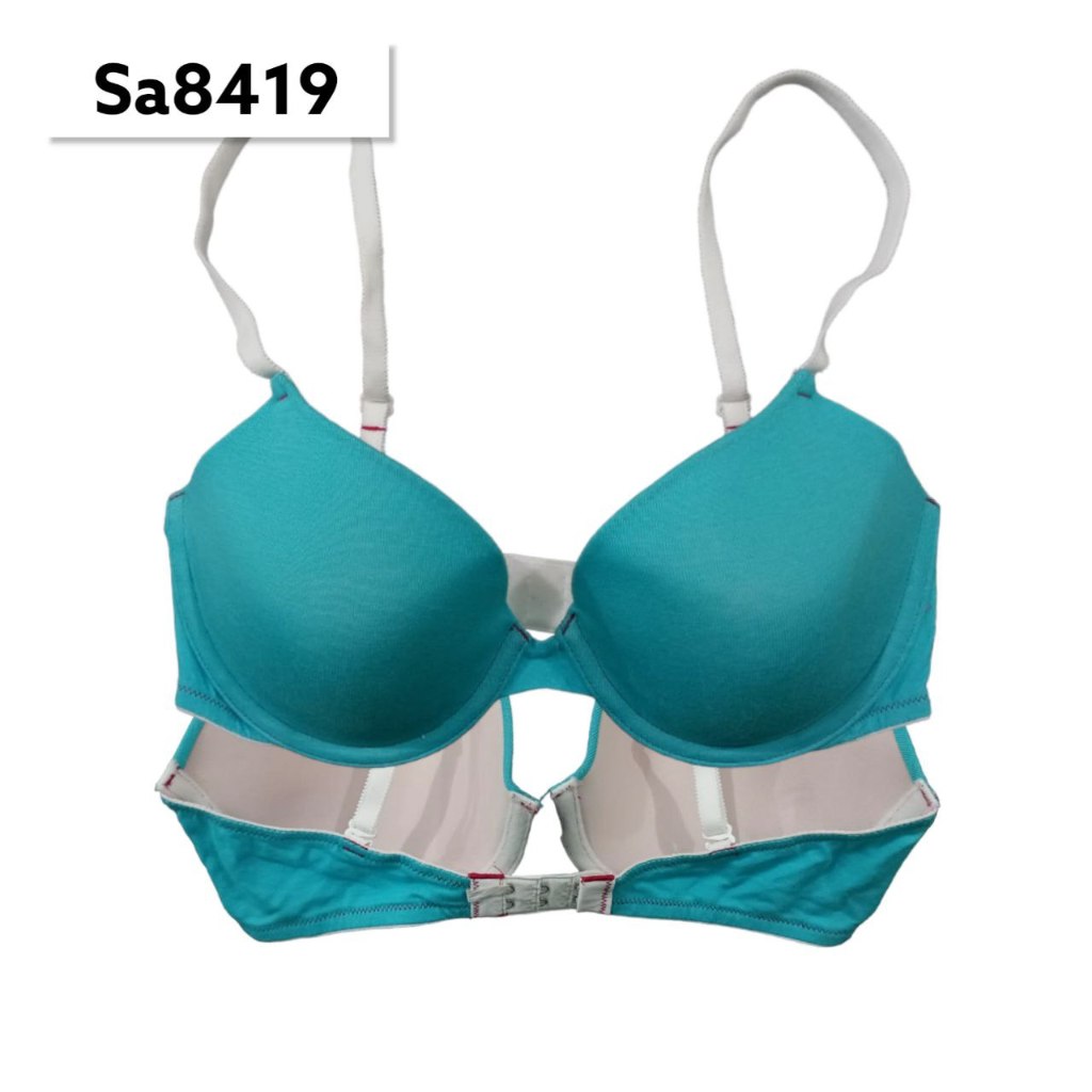 #F Bra branded size 30 32 berbusa berkawat