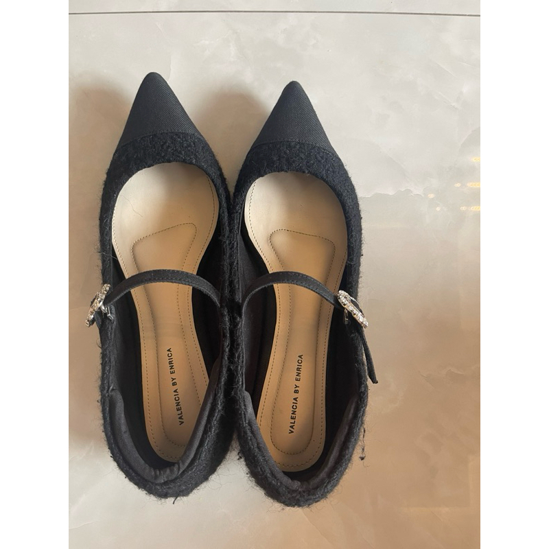 VBE Valencia By Enrica x Michie Brow Flatshoes Preloved size 40