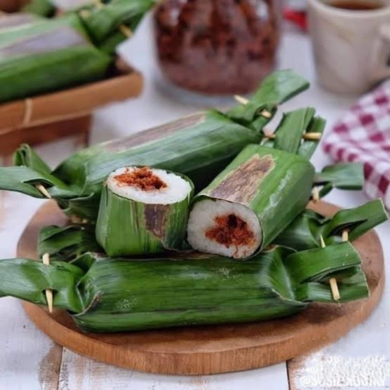 

Lemper isi Abon / AyamKue Basah, Kue Tradisional, Kue Pasar, Kue Subuh