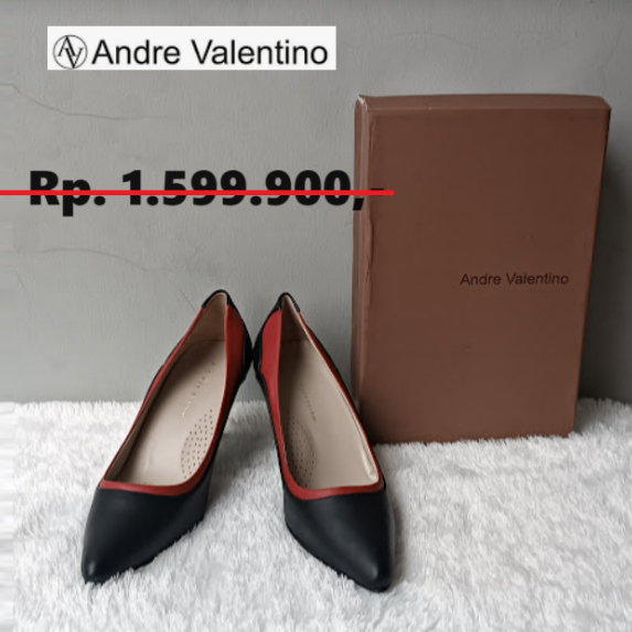 New Original Andre Valentino Leather Heels