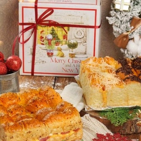 

READY STOK READY Hampers Christmas NEW YEAR GIFT Kado Natal tahun baru milkbrioche free pita ucapan