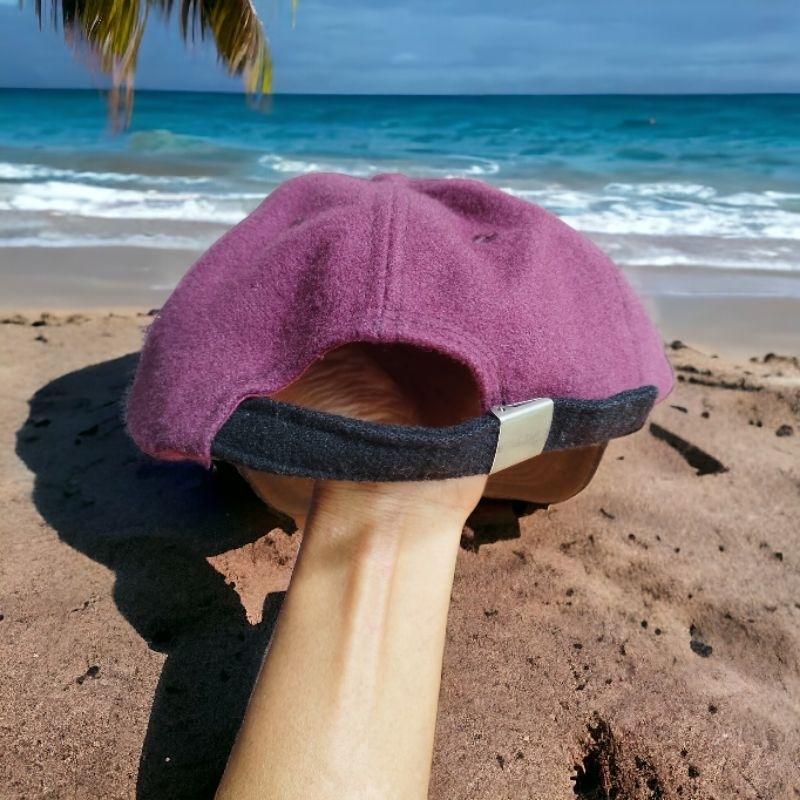 Topi Planet Hollywood