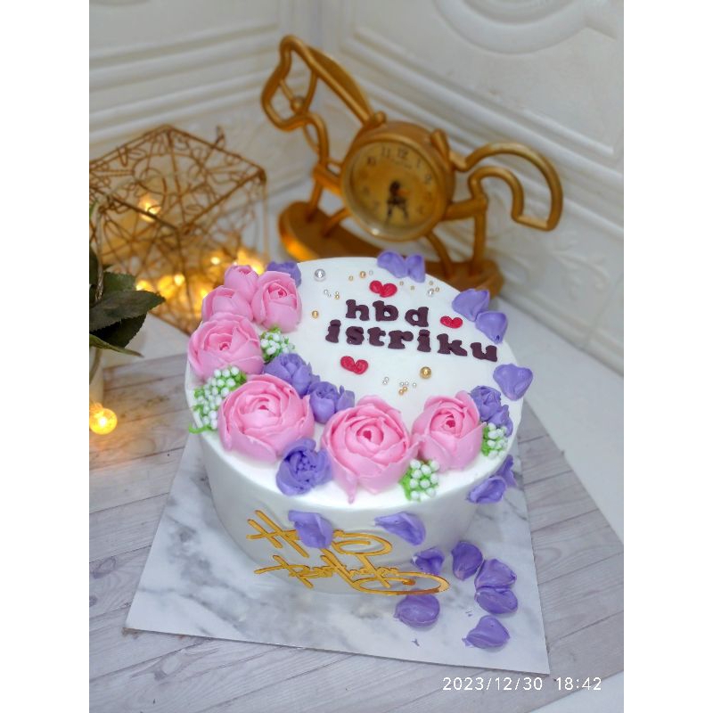 

cake flowers buttercream