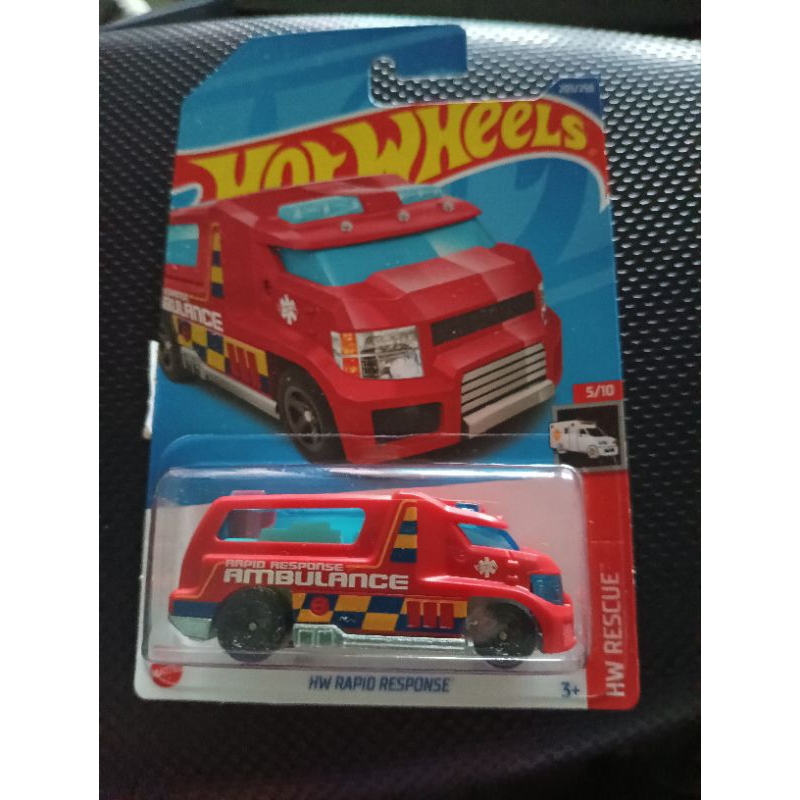 Hot wheels HW RAPID RESPONSE red
