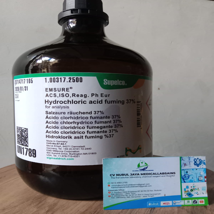 HCl fuming 37% Pro analisa 50 ml