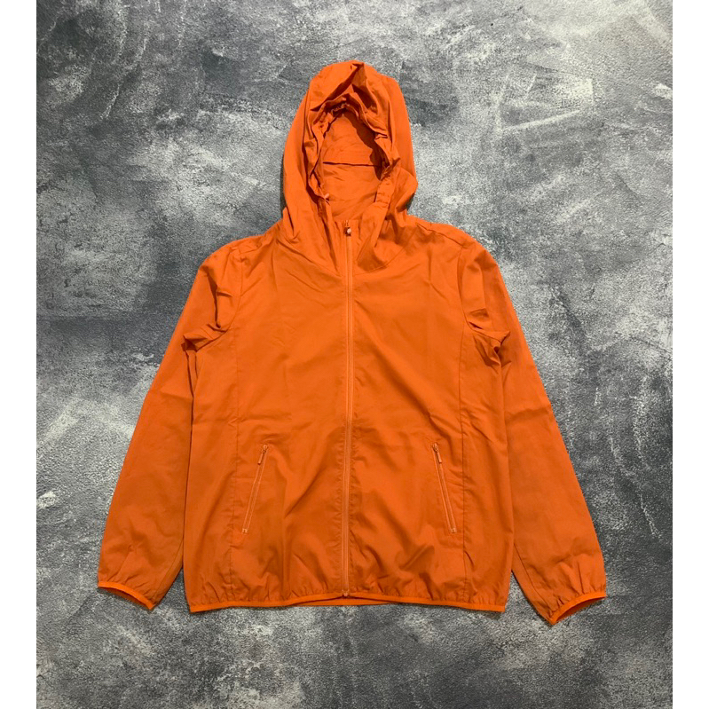 Jaket Uniqlo Original Running Olahraga